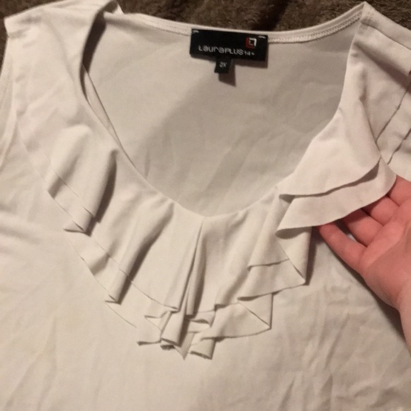 Laura Plus 14+ frilled oval neckline plus sizes clothing sleeveless shirt - Picture 2 of 3